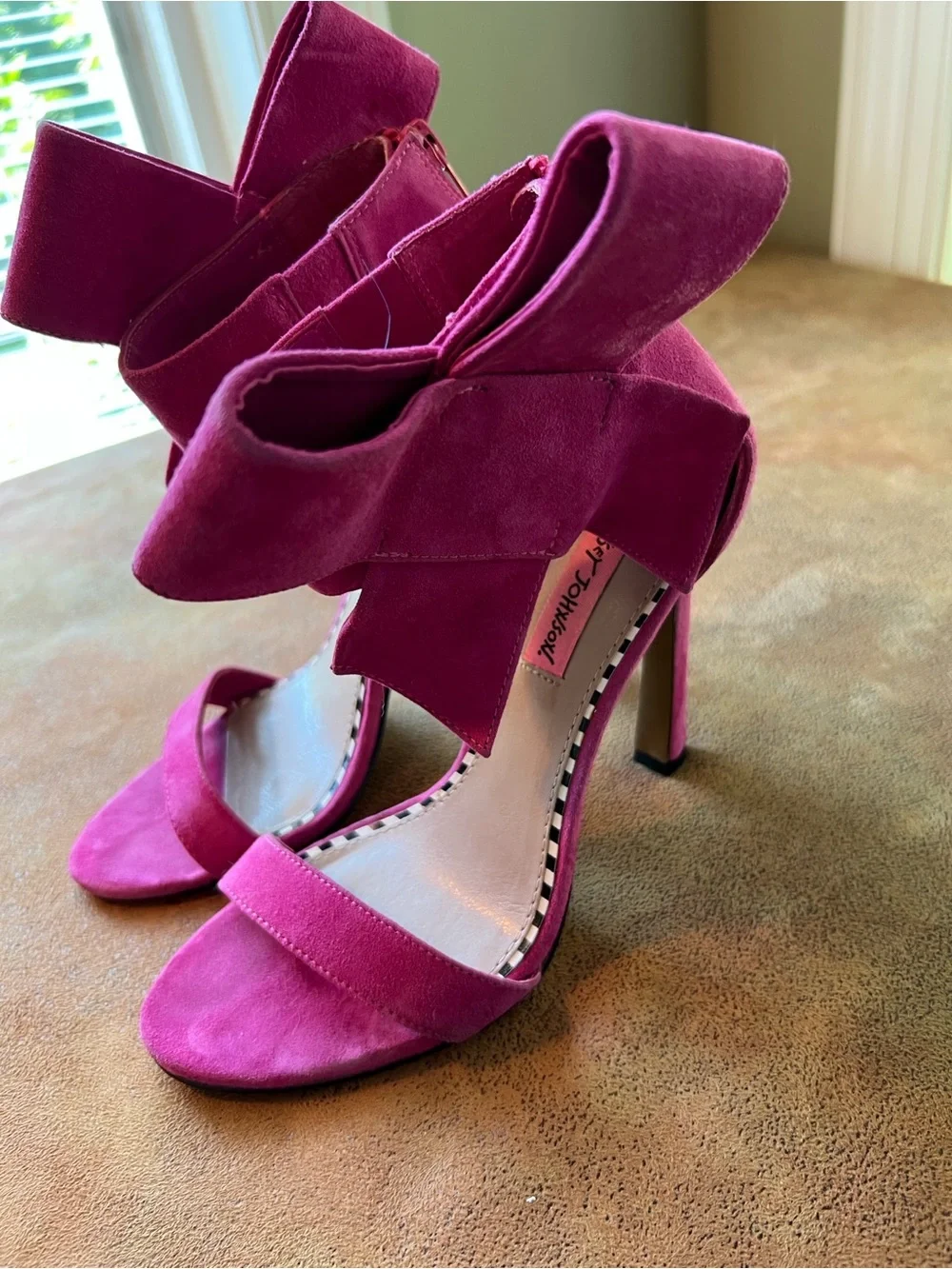 Betsey Johnson Hot Pink Suede Bow Ankle-Strap Heels. Size 7